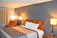 Bedroom Travelodge by Wyndham Walterboro