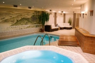 Swimming Pool Boutique Hotel Albana Real - Restaurants & Spa