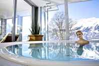 Swimming Pool Hotel & Spa Silberhorn Wengen