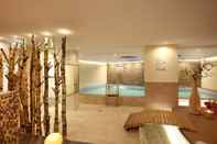 Kolam Renang Best Western Hotel Hohenzollern