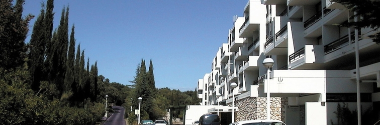 Exterior Eva Sunny Hotel & Residence by Valamar