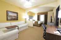 Common Space Best Western Plus Crown Colony Inn & Suites