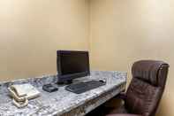 Functional Hall Comfort Suites Stevensville - St. Joseph