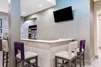 Lobi 4 La Quinta Inn & Suites by Wyndham Pharr North McAllen