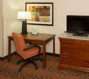 Bilik Tidur 4 Hampton Inn & Suites Cleveland-Beachwood