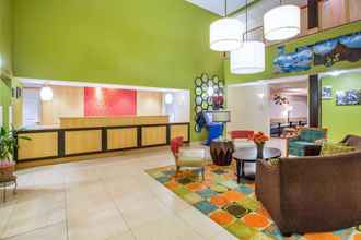 Lobby 4 La Quinta Inn & Suites by Wyndham North Platte
