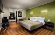 ห้องนอน 4 Motel 6 Canoga Park, CA