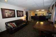 Lobi FairBridge Inn & Suites Lewiston