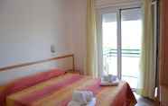 Kamar Tidur 6 Hotel Apis