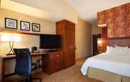 Bedroom 3 Courtyard by Marriott Junction City