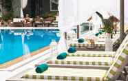 สระว่ายน้ำ 2 La Piscine Art Hotel - Adults Only