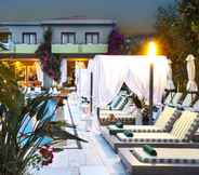 Swimming Pool 5 La Piscine Art Hotel - Adults Only