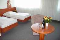 Kamar Tidur Hotel Mecklenheide Hannover