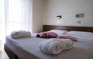 Bilik Tidur 5 Hotel Miralaghi