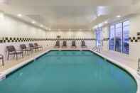 Swimming Pool Hilton Garden Inn Richmond South/Southpark