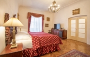 Phòng ngủ 3 Hotel U Zlatého Stromu Prague by BHG