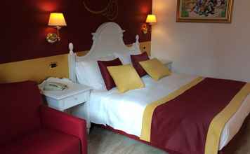 Kamar Tidur 4 Gardaland Hotel