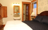 Bilik Tidur 5 Pacific Grove Inn