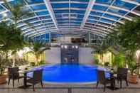 Swimming Pool Parkhotel Kurhaus