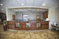 Lobi Norfolk Country Inn & Suites