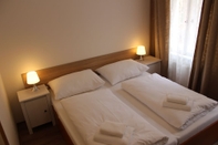 Kamar Tidur Gallery Hotel SIS