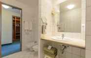 Phòng tắm bên trong 5 Hunguest Hotel Aqua Sol