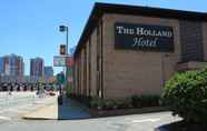 ภายนอกอาคาร 3 The Holland Hotel