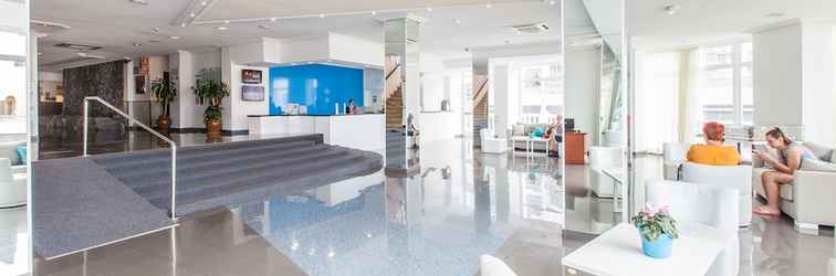 Lobby Hotel Blue Sea Lagos de Cesar