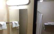 In-room Bathroom 5 GuestHouse Bellingham