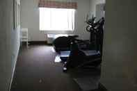 Fitness Center Econo Lodge Inn and Suites