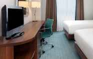 Bilik Tidur 2 Hilton Garden Inn London Heathrow Airport