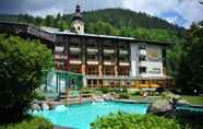 Swimming Pool 2 Hotel Praegant