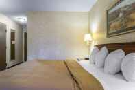 Kamar Tidur Quality Inn & Suites