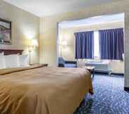 Kamar Tidur 7 Quality Inn & Suites
