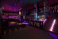 Bar, Kafe, dan Lounge HOTEL 10