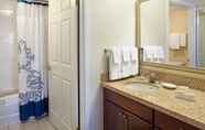 In-room Bathroom 6 Residence Inn by Marriott Whitby