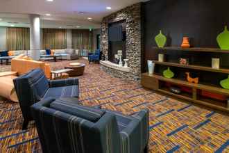 Lobi 4 Courtyard by Marriott Albany