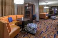Bar, Cafe and Lounge Courtyard by Marriott Albany