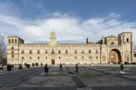 Exterior Parador de León