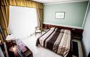 Bedroom 7 Hotel Continental
