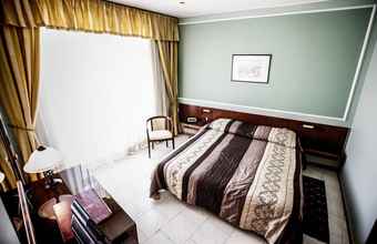 Bedroom 4 Hotel Continental
