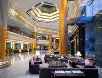 Lobby 2 New World Shunde Hotel