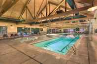 Swimming Pool WorldMark Running Y Resort