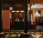 Lobby 3 Ventana Hotel Prague
