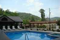 Swimming Pool Olde Gatlinburg Rentals