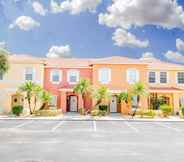 Exterior 2 Berkley Lake Townhomes