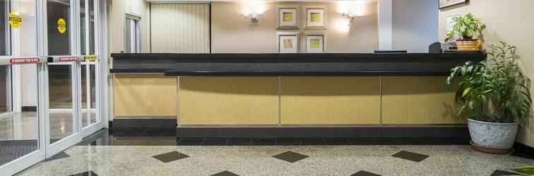 Lobi Red Roof Inn & Suites Philadelphia - Bellmawr