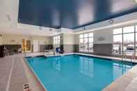 Swimming Pool TownePlace Suites by Marriott Monroe