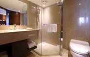 In-room Bathroom 5 Taipei Fullerton Hotel - Fuxing South