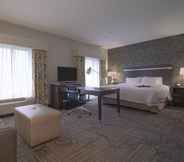 Bedroom 5 Hampton Inn & Suites Columbus/University Area